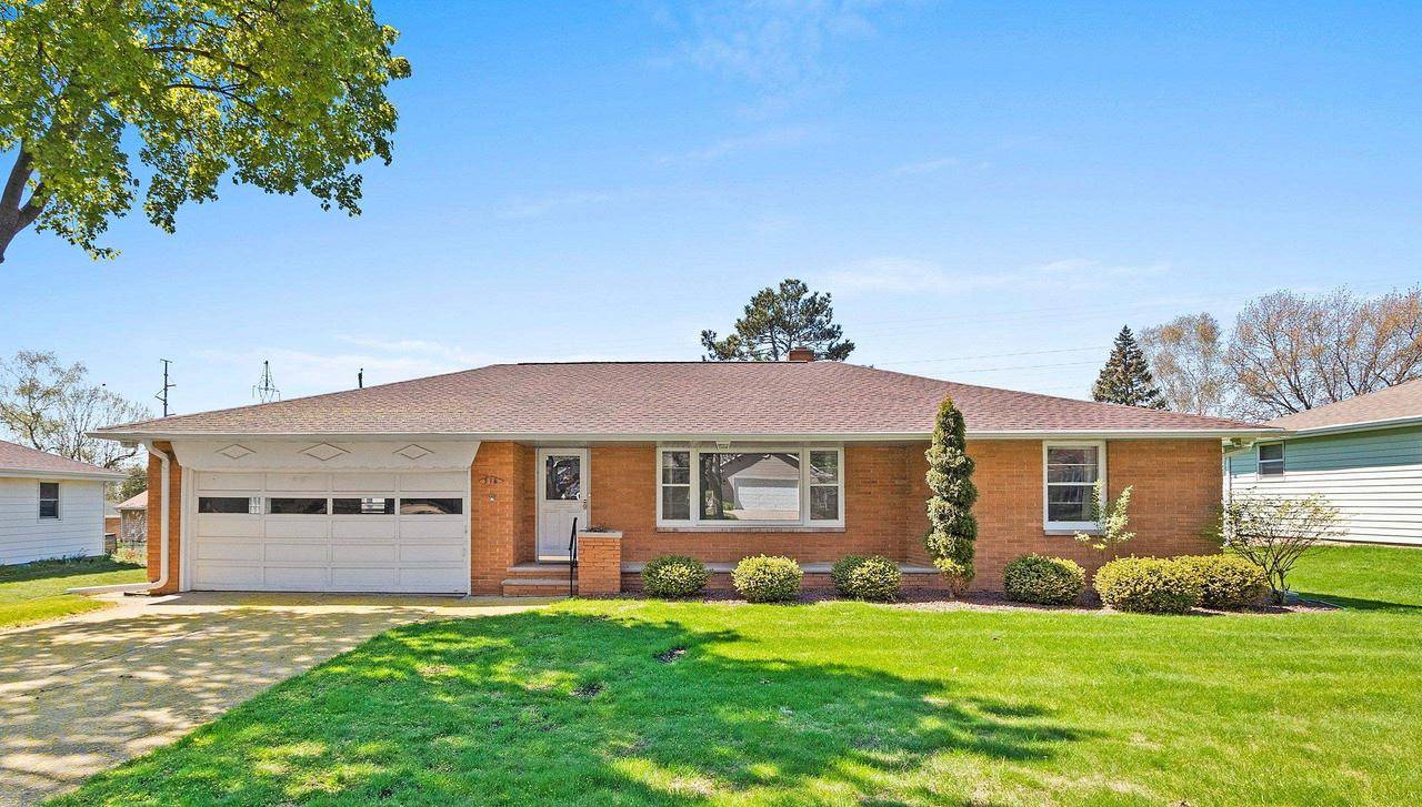 Green Bay, WI 54302,516 EASTVIEW DRIVE