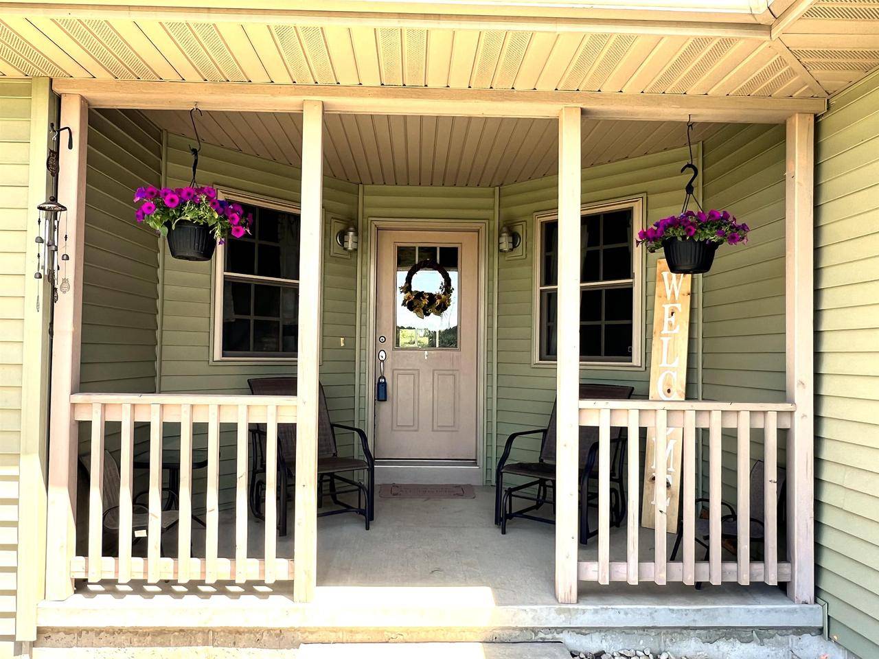 Waupaca, WI 54981,N3480 FEATHERS COURT