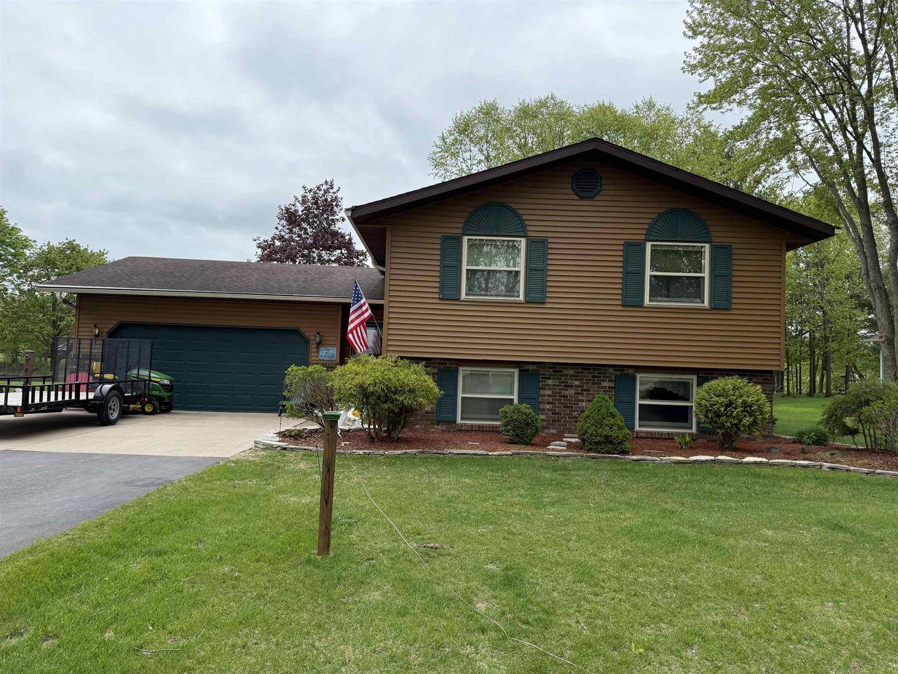 Shawano, WI 54166,N5818 WOLF RIVER ROAD