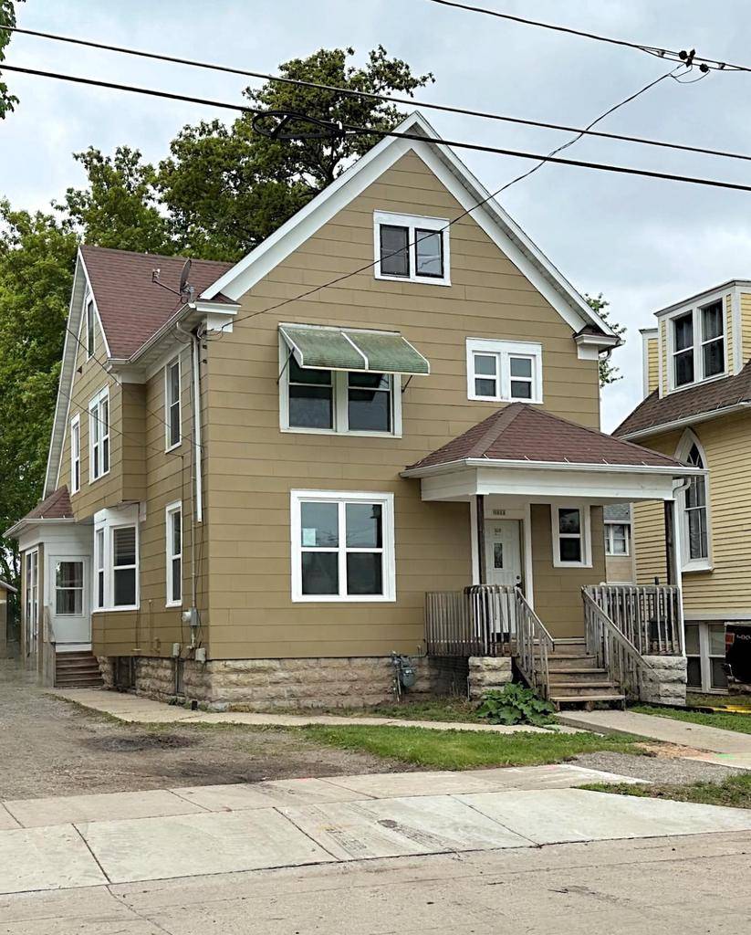 Oshkosh, WI 54902,1011 NEBRASKA STREET