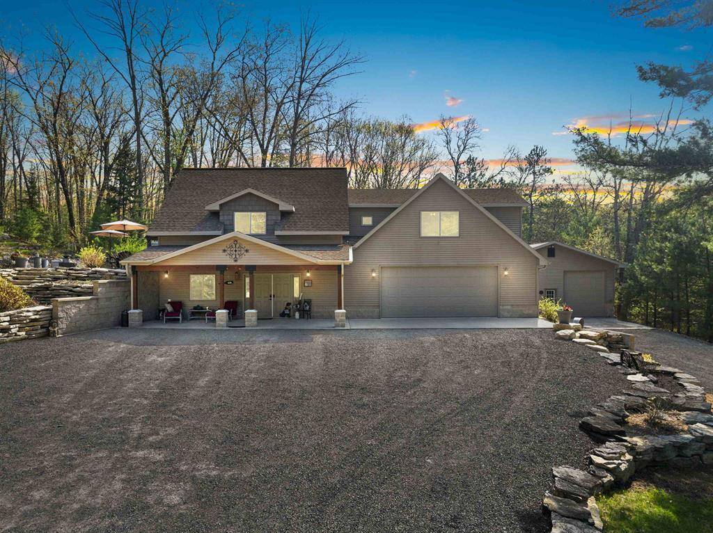 Crivitz, WI 54114,15393 JACKLIN HEIGHTS CIRCLE