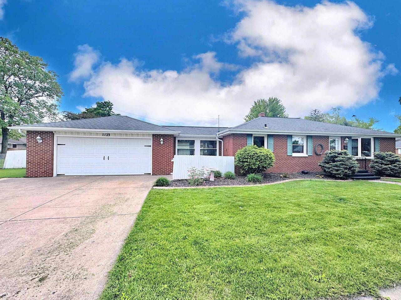 Green Bay, WI 54302,1123 IRENE STREET