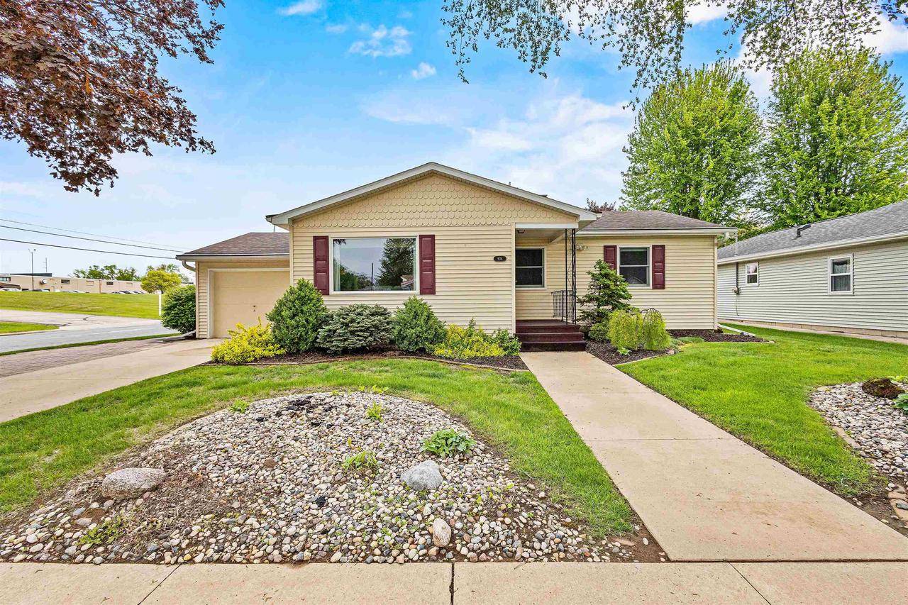 Shawano, WI 54166,904 S HAMLIN STREET