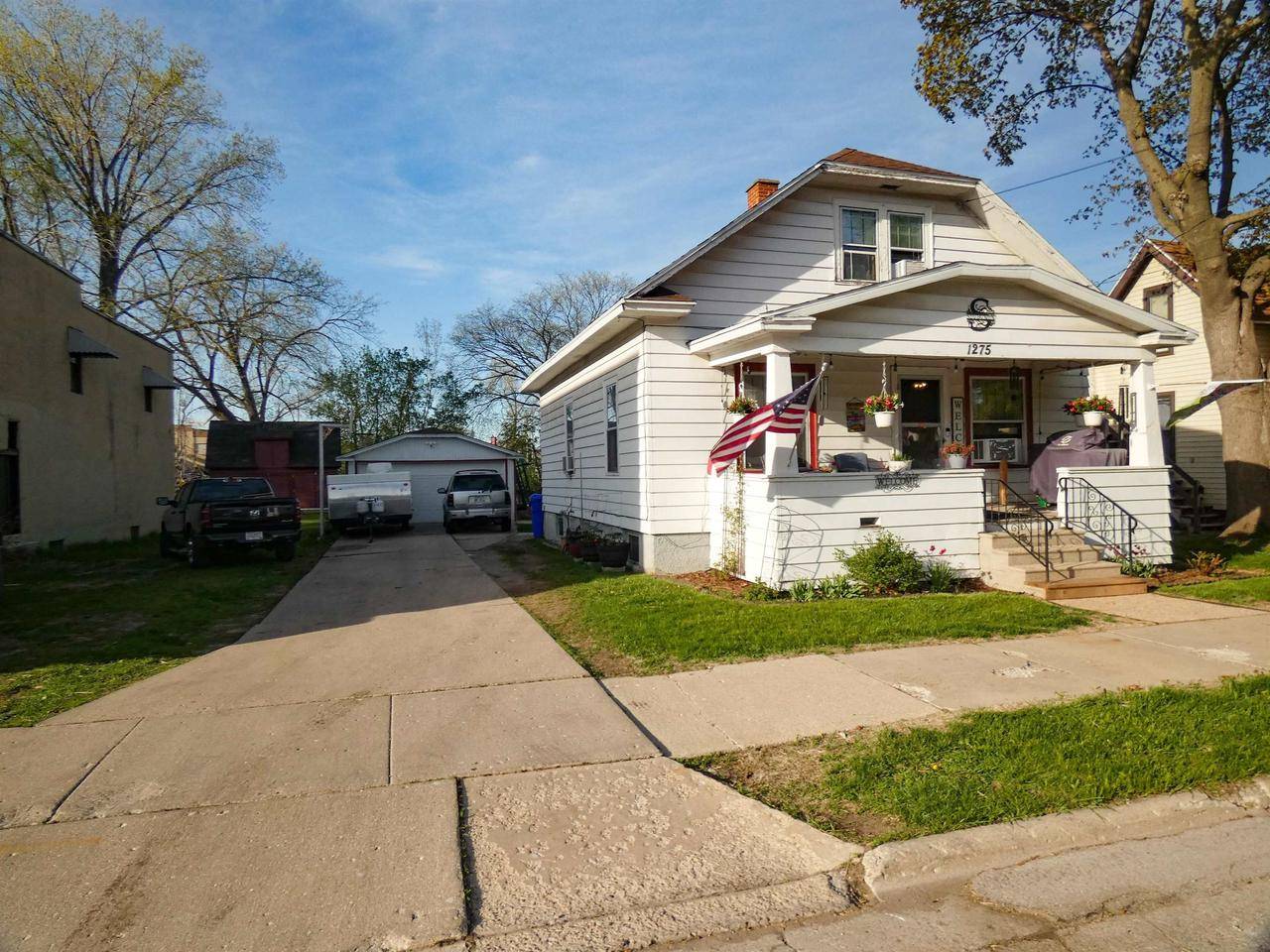 Green Bay, WI 54301,1275 ST CLAIR STREET