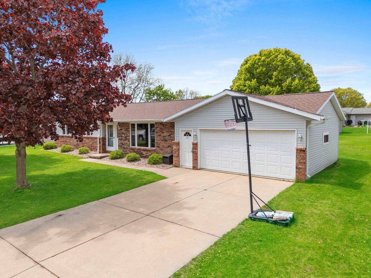 Luxemburg, WI 54217,1313 SUN TERRACE STREET