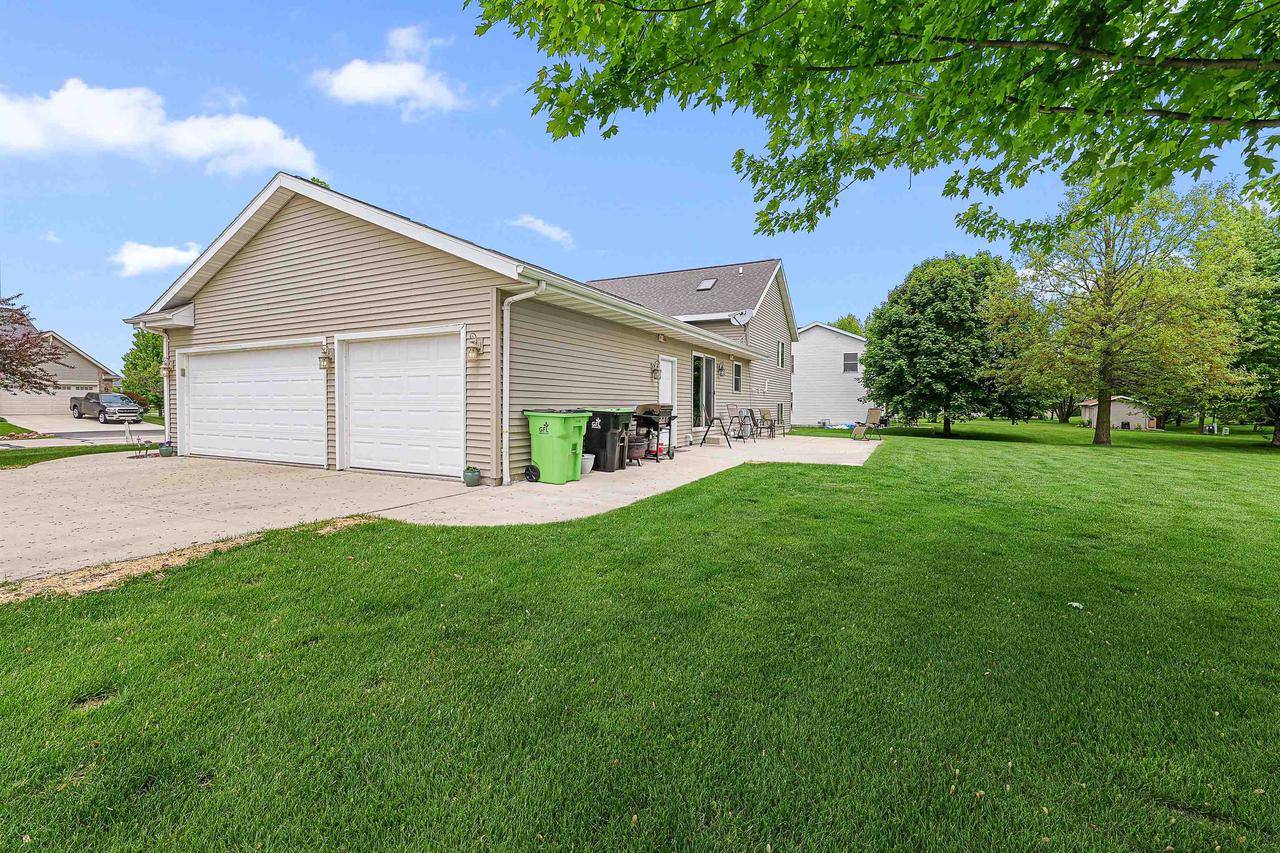 Fond Du Lac, WI 54937,W7009 CRESTWOOD LANE