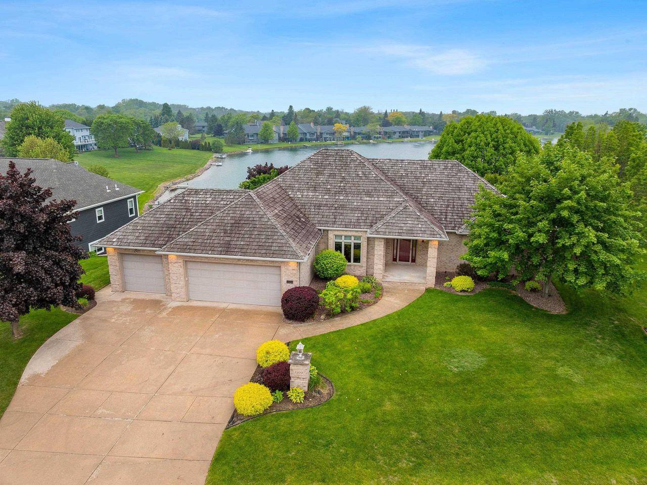 Green Bay, WI 54311,3399 SONATA DRIVE