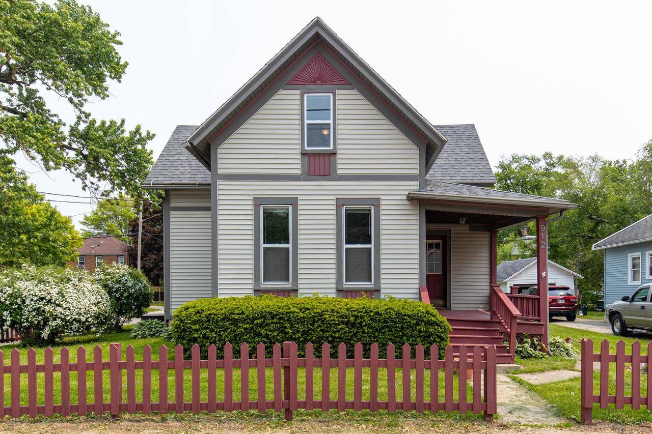 Appleton, WI 54911,912 N RICHMOND STREET