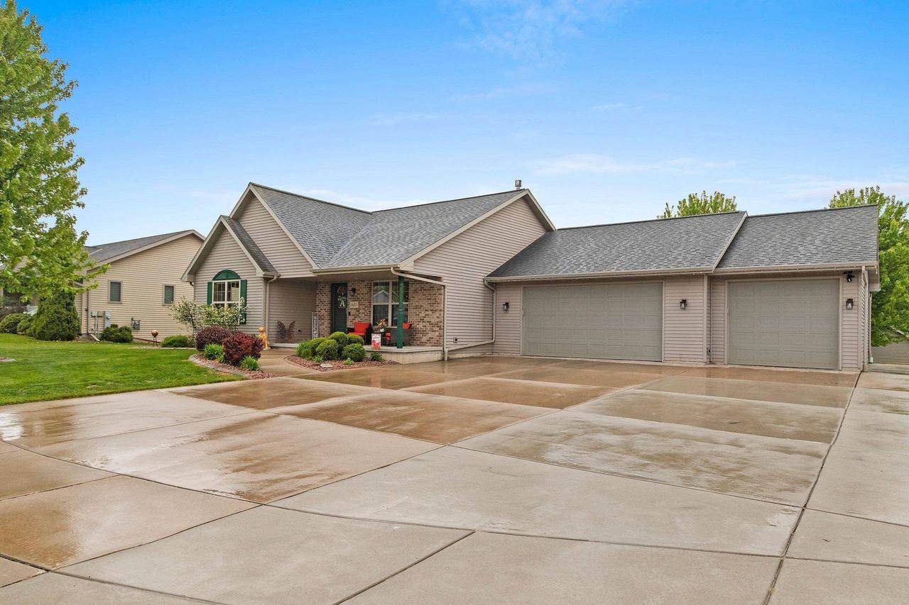 Luxemburg, WI 54217,1603 PINE TREE LANE