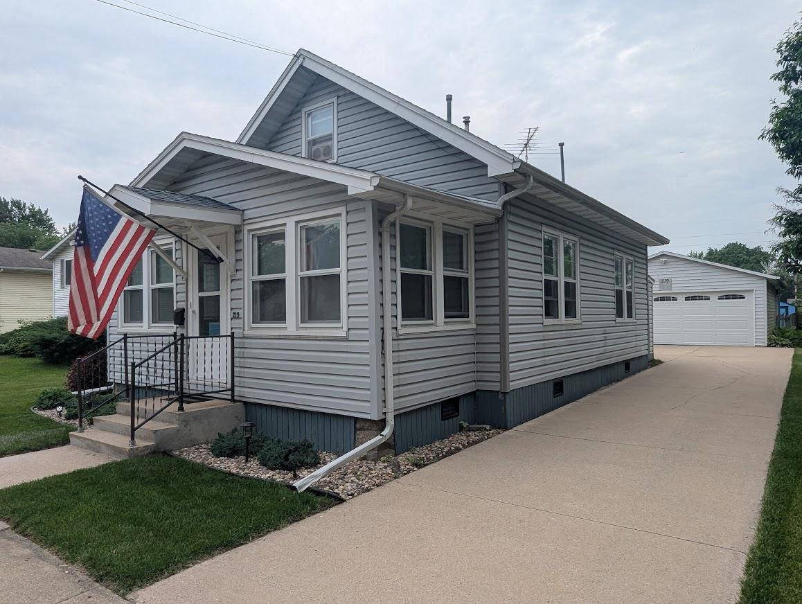 Oshkosh, WI 54902,219 GUENTHER STREET