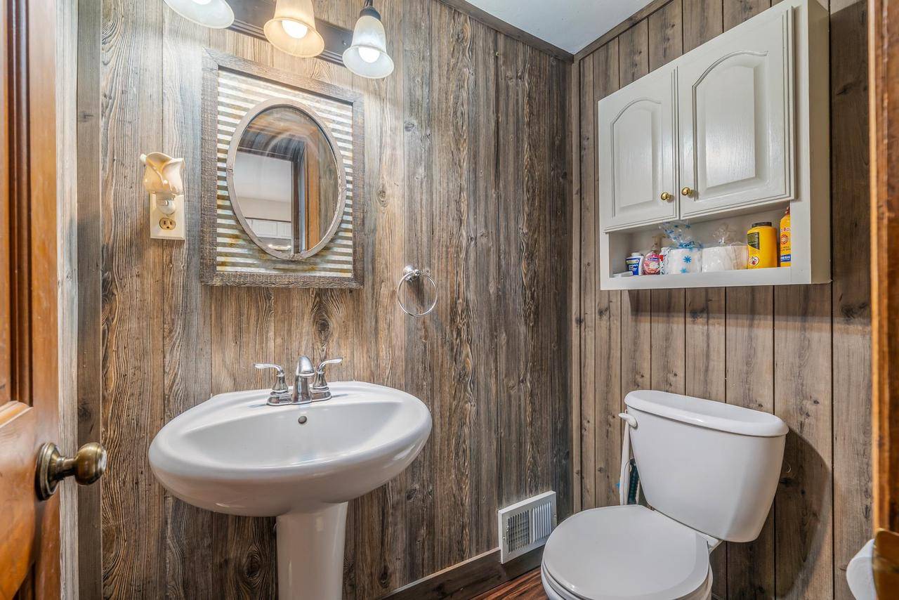 Hortonville, WI 54944,W8749 HUNTERS ROAD