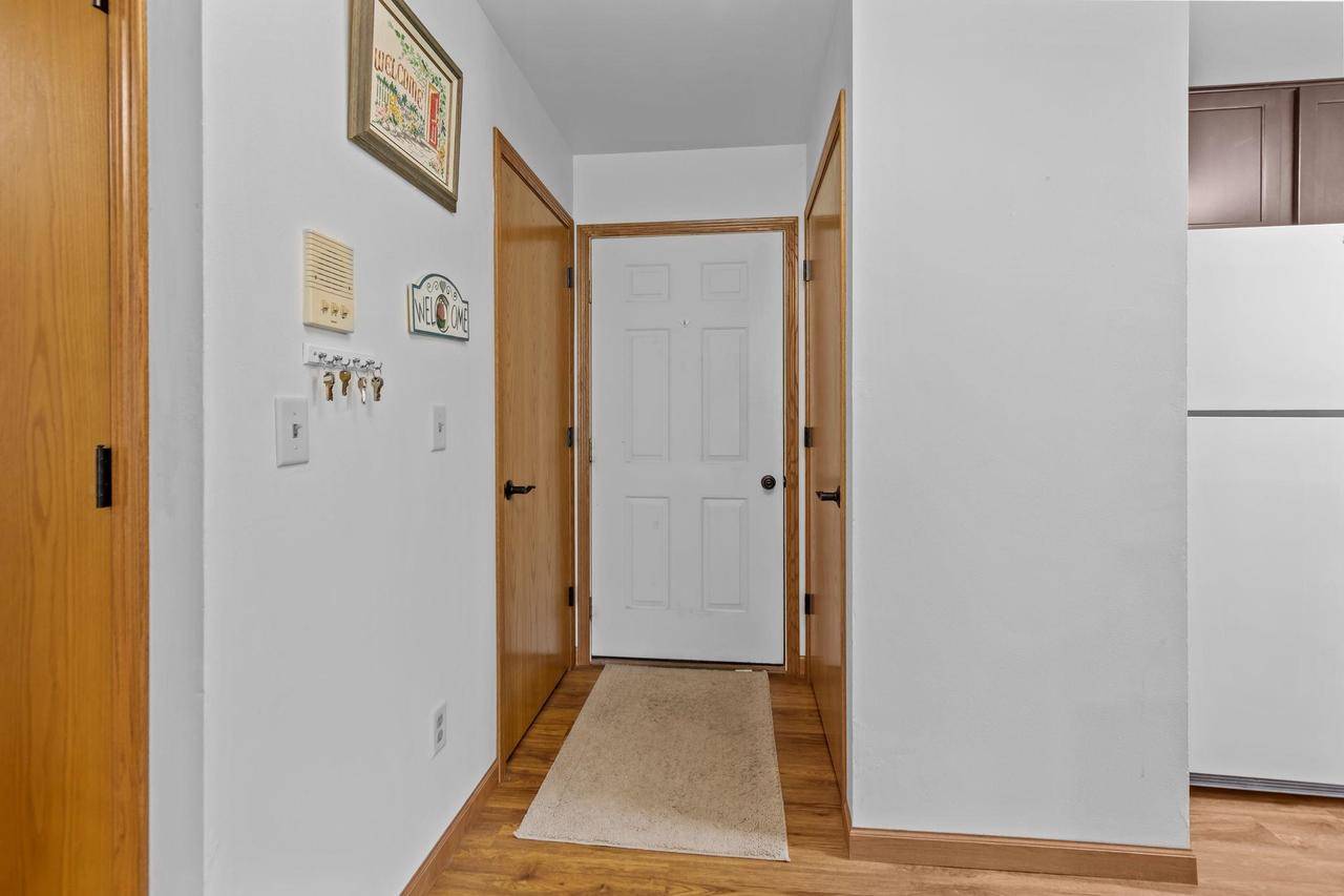Oshkosh, WI 54904,2524 VILLAGE LANE #B
