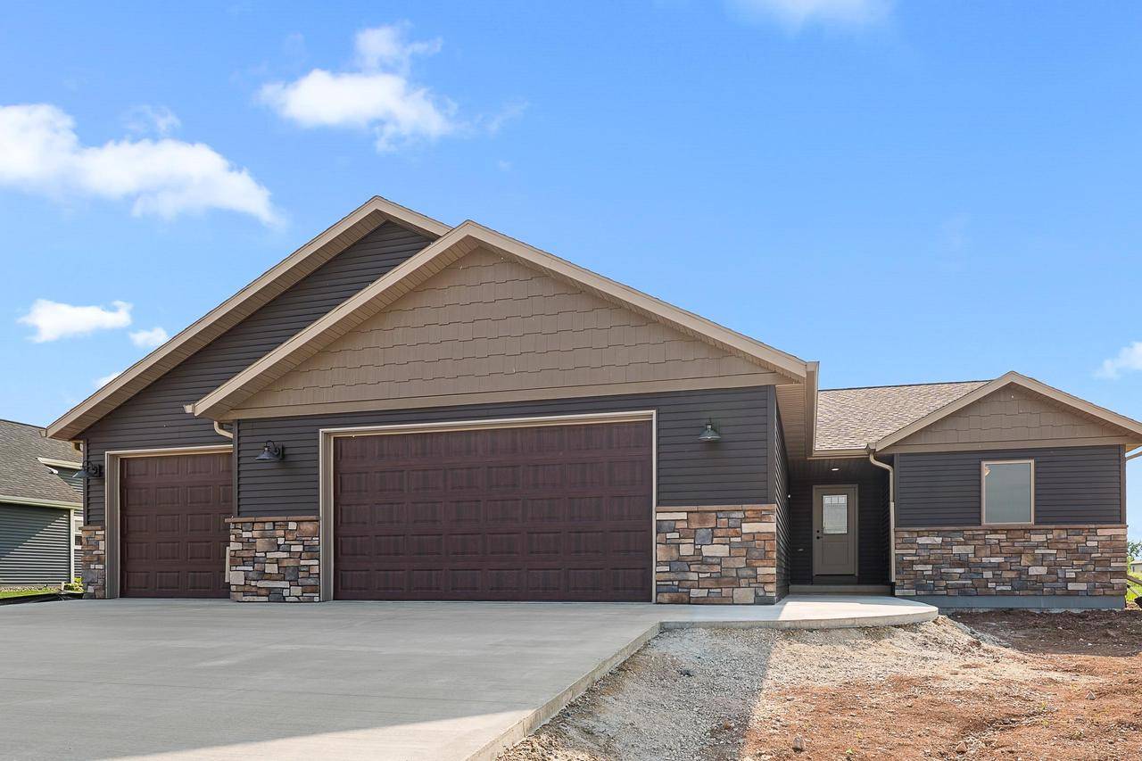 Fond Du Lac, WI 54937,N5918 MEADOWVIEW LANE