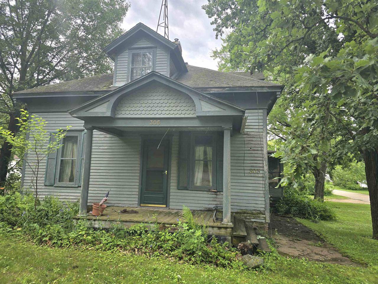 Hancock, WI 54943,305 E NORTH LAKE STREET