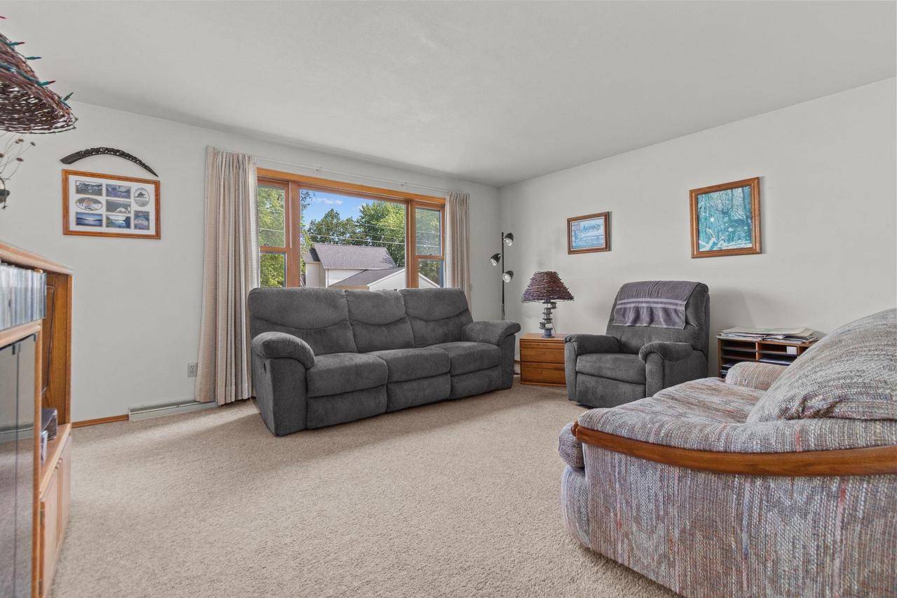 Little Chute, WI 54140,1007 E ELM DRIVE