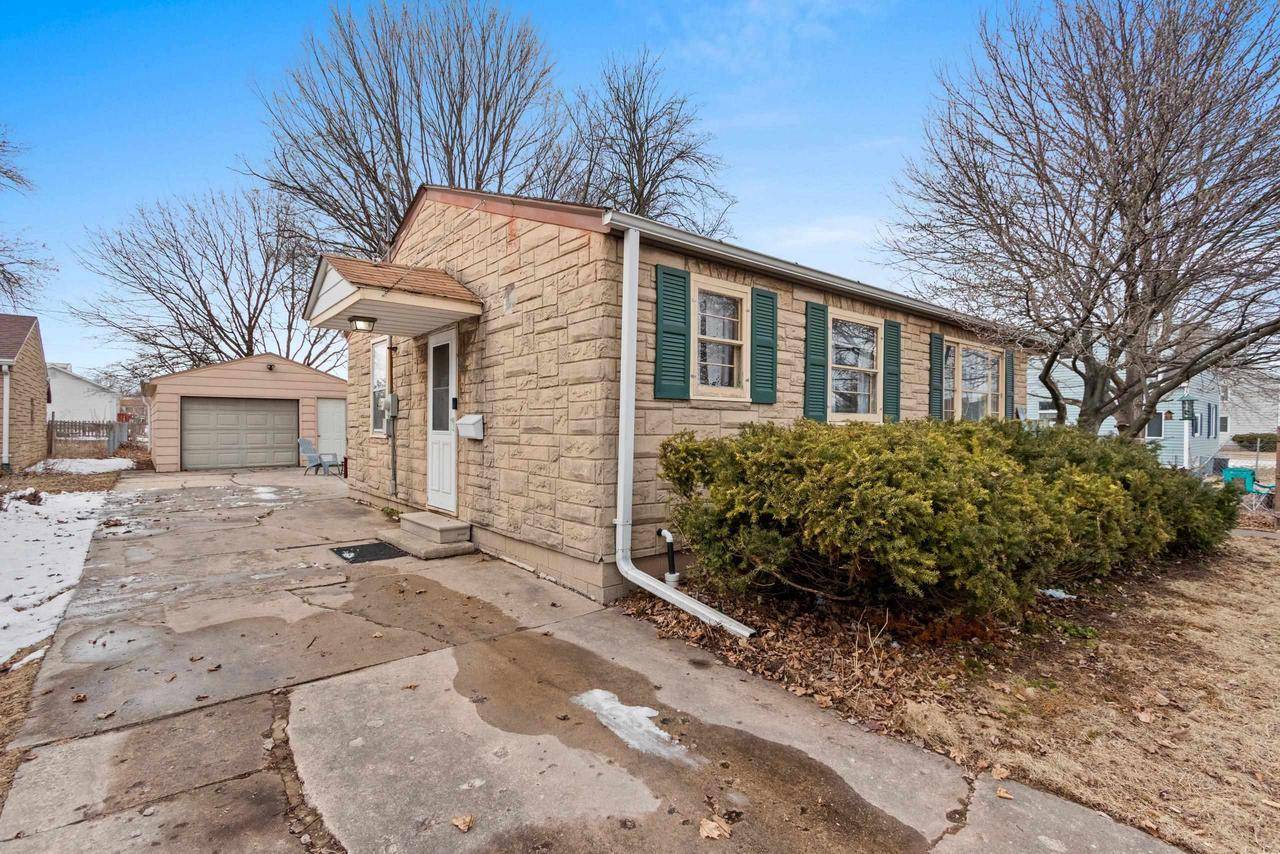 Green Bay, WI 54303,218 S BUCHANAN STREET