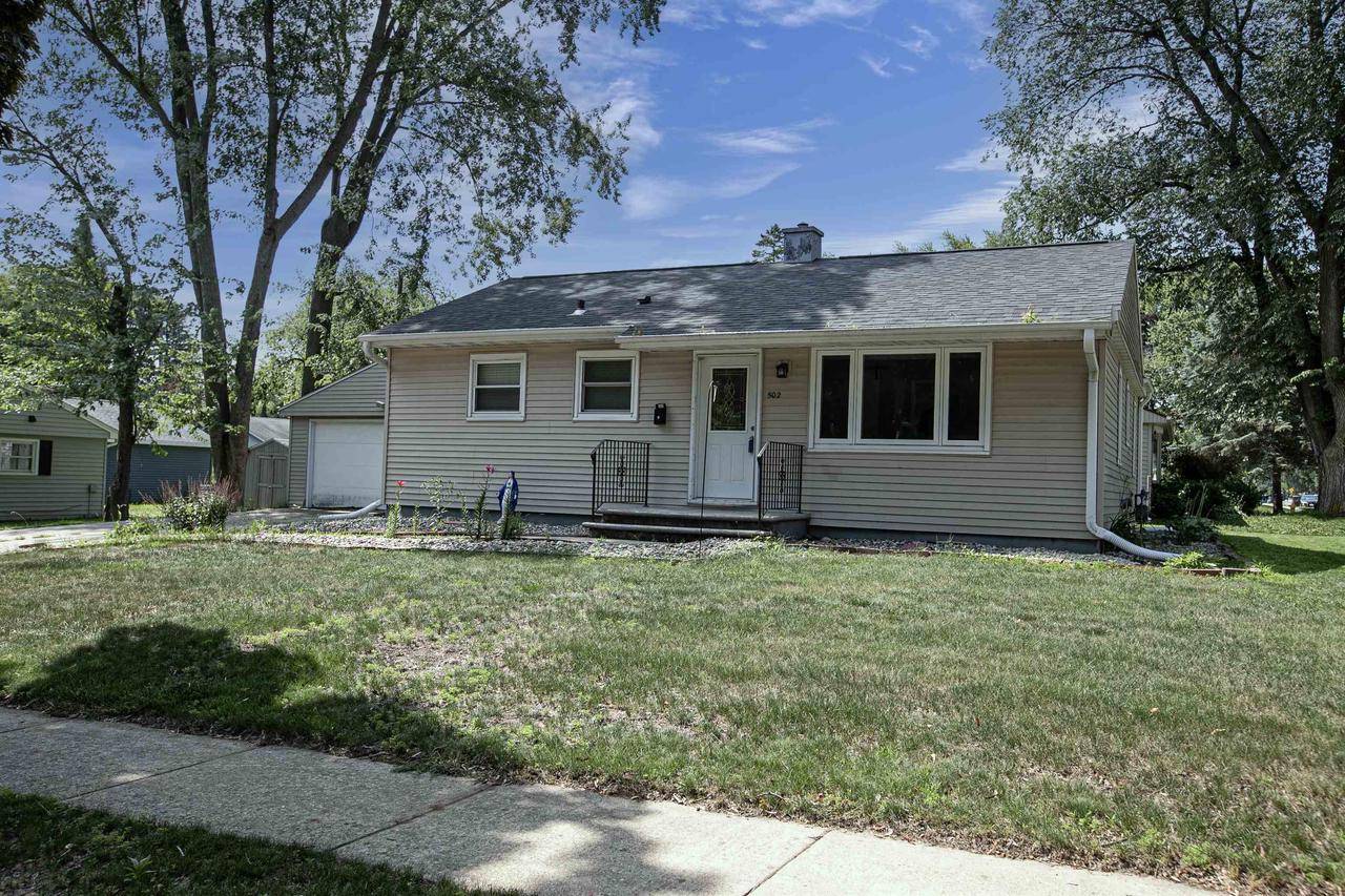 Green Bay, WI 54301,502 CLOVER LANE