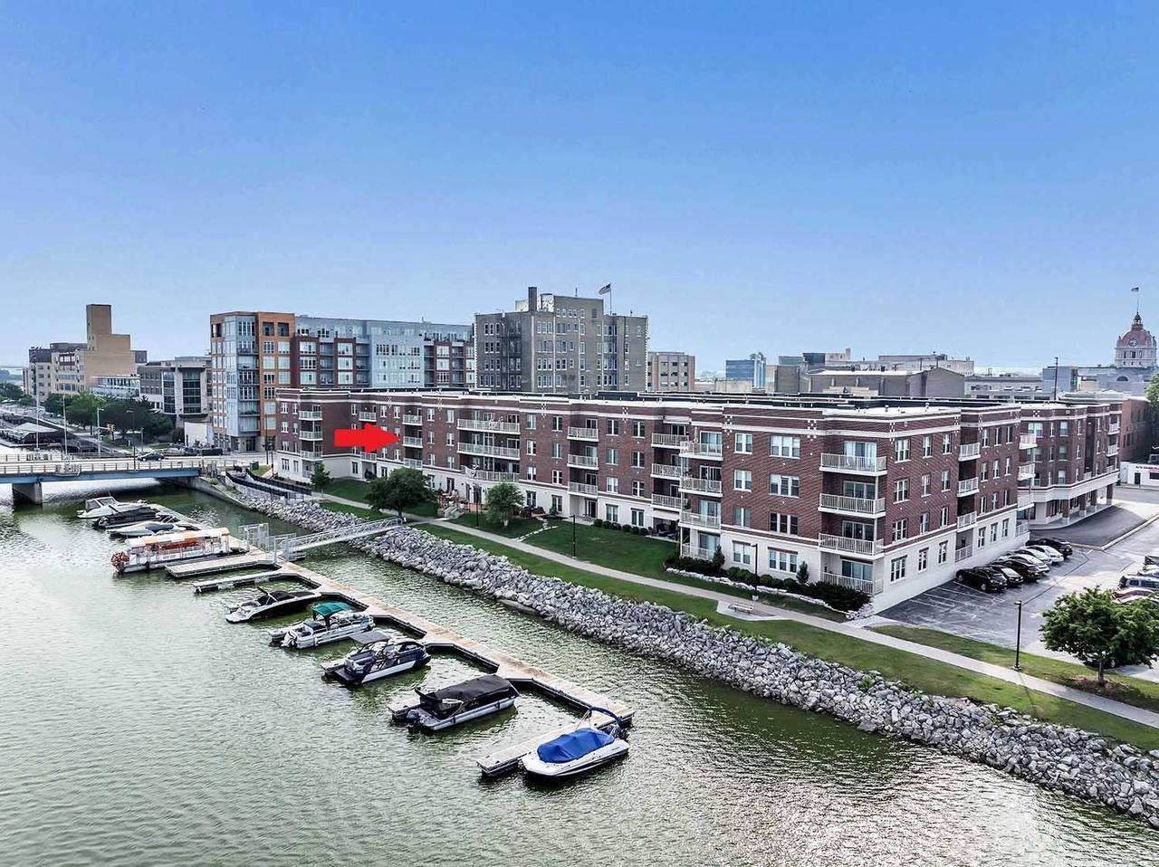 Green Bay, WI 54301,118 S WASHINGTON STREET #307B