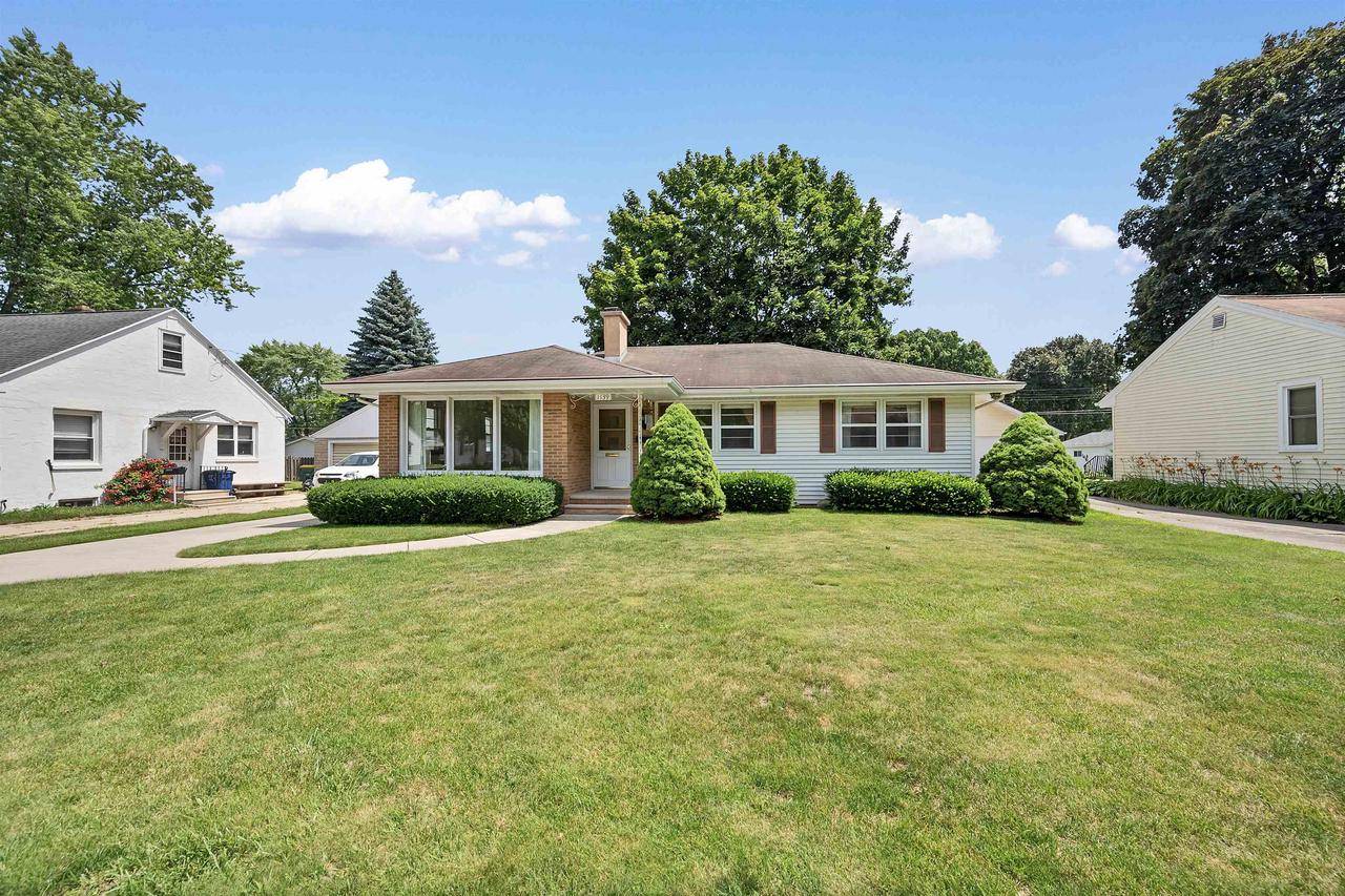 Green Bay, WI 54304,1139 MEACHAM STREET