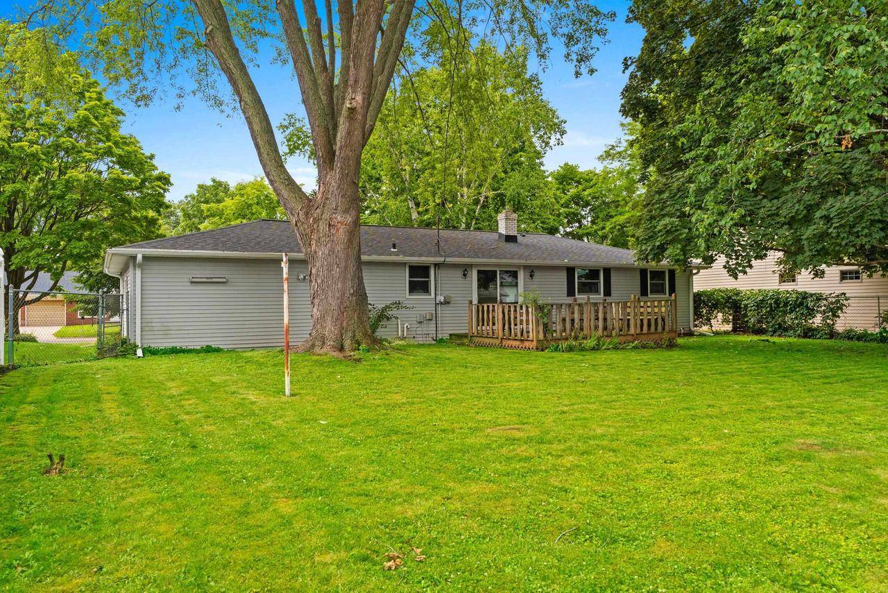 Green Bay, WI 54304,1166 ECHO LANE