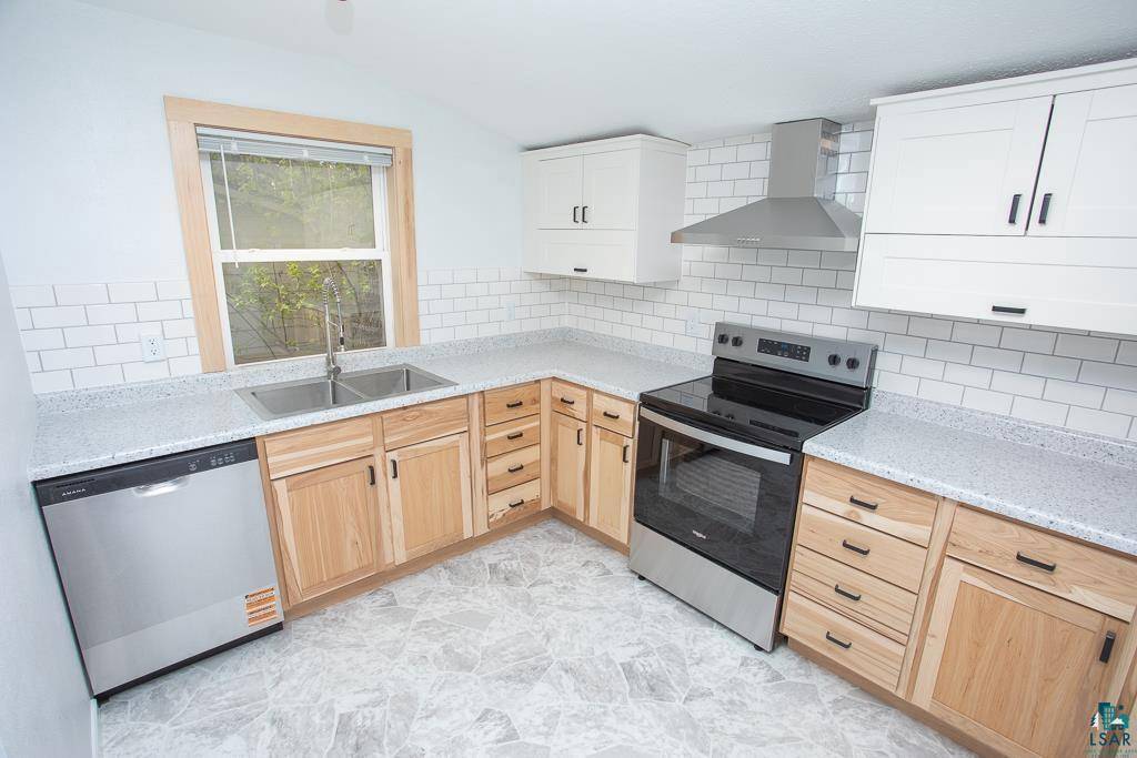 Superior, WI 54880,1217 Catlin Ave