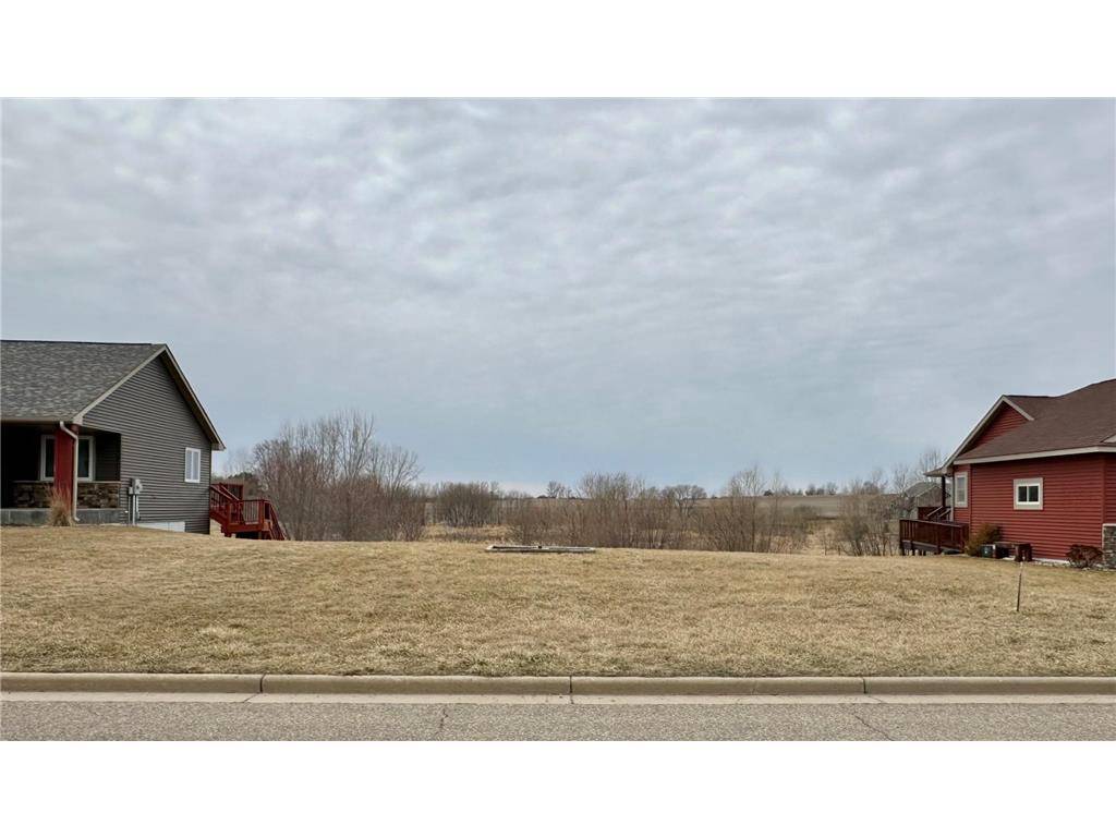 New Richmond, WI 54017,251 Prairie Road