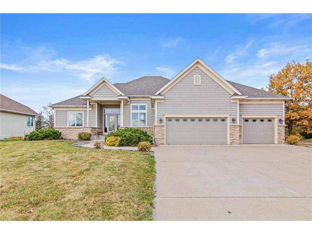 Maple Grove, MN 55311,8131 Ranchview Lane