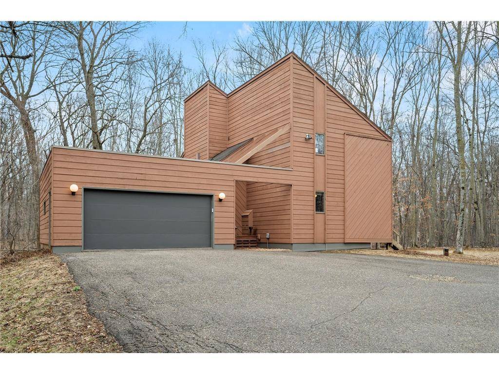 River Falls, WI 54022,8554 N 1205th Street
