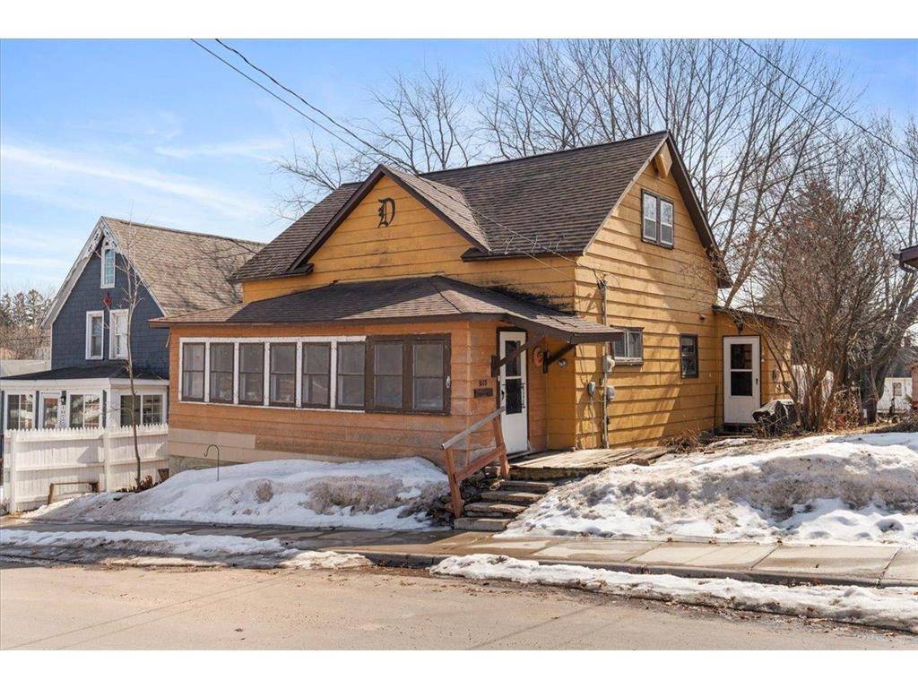 Cumberland, WI 54829,1085 Water Street