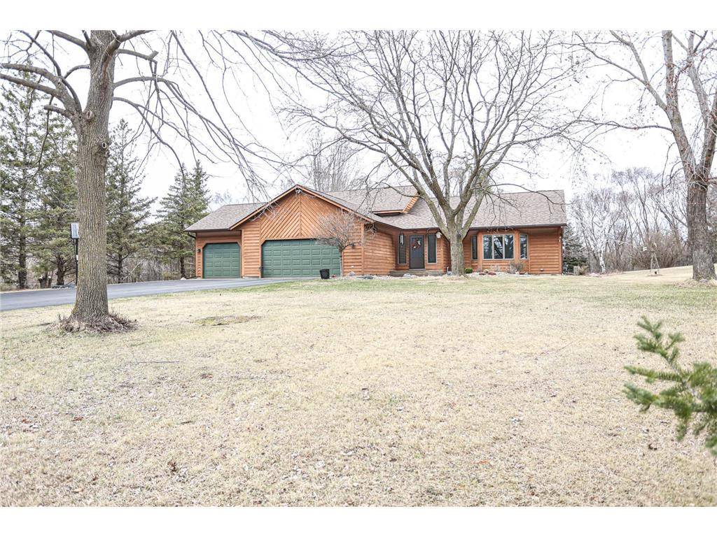 Hudson, WI 54016,924 Ridge Pass