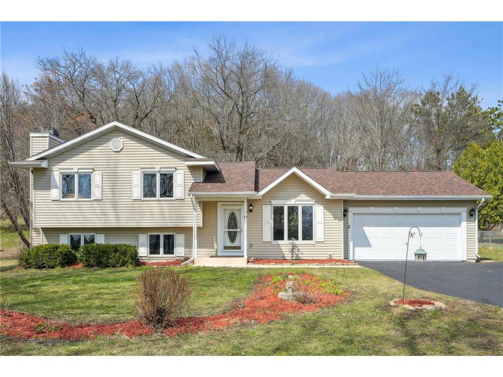 River Falls, WI 54022,90 W Wood Ridge Drive