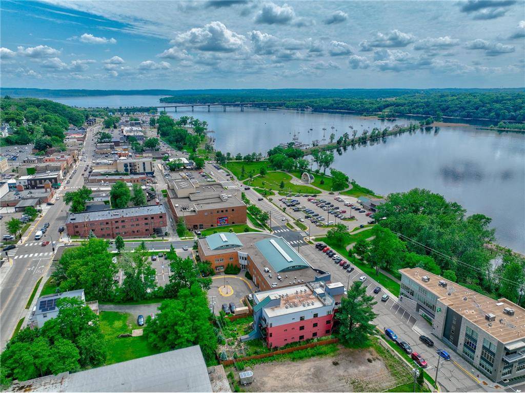 Hudson, WI 54016,720 1st Street #1S