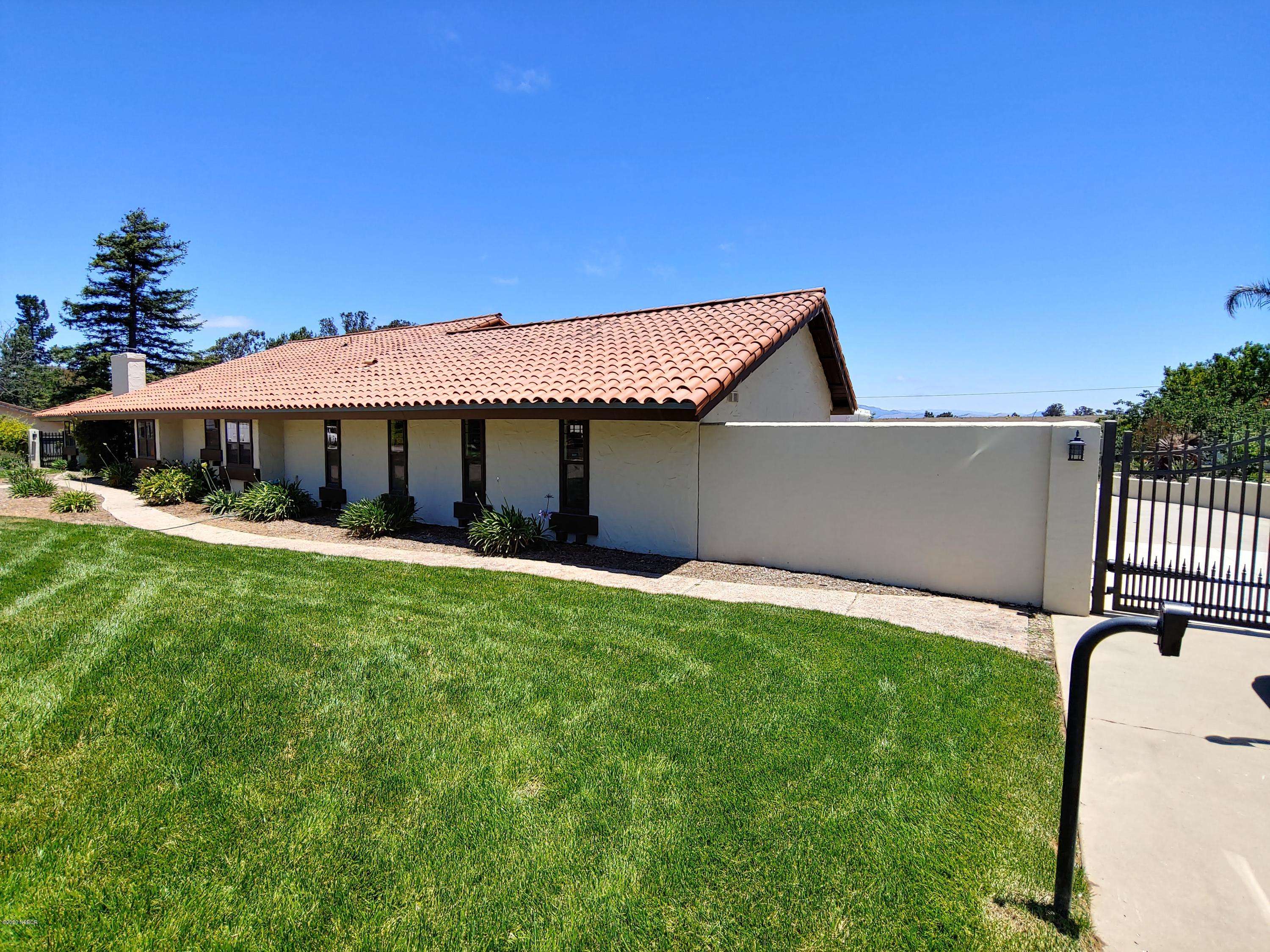 Santa Maria, CA 93455,2356 Glacier Lane