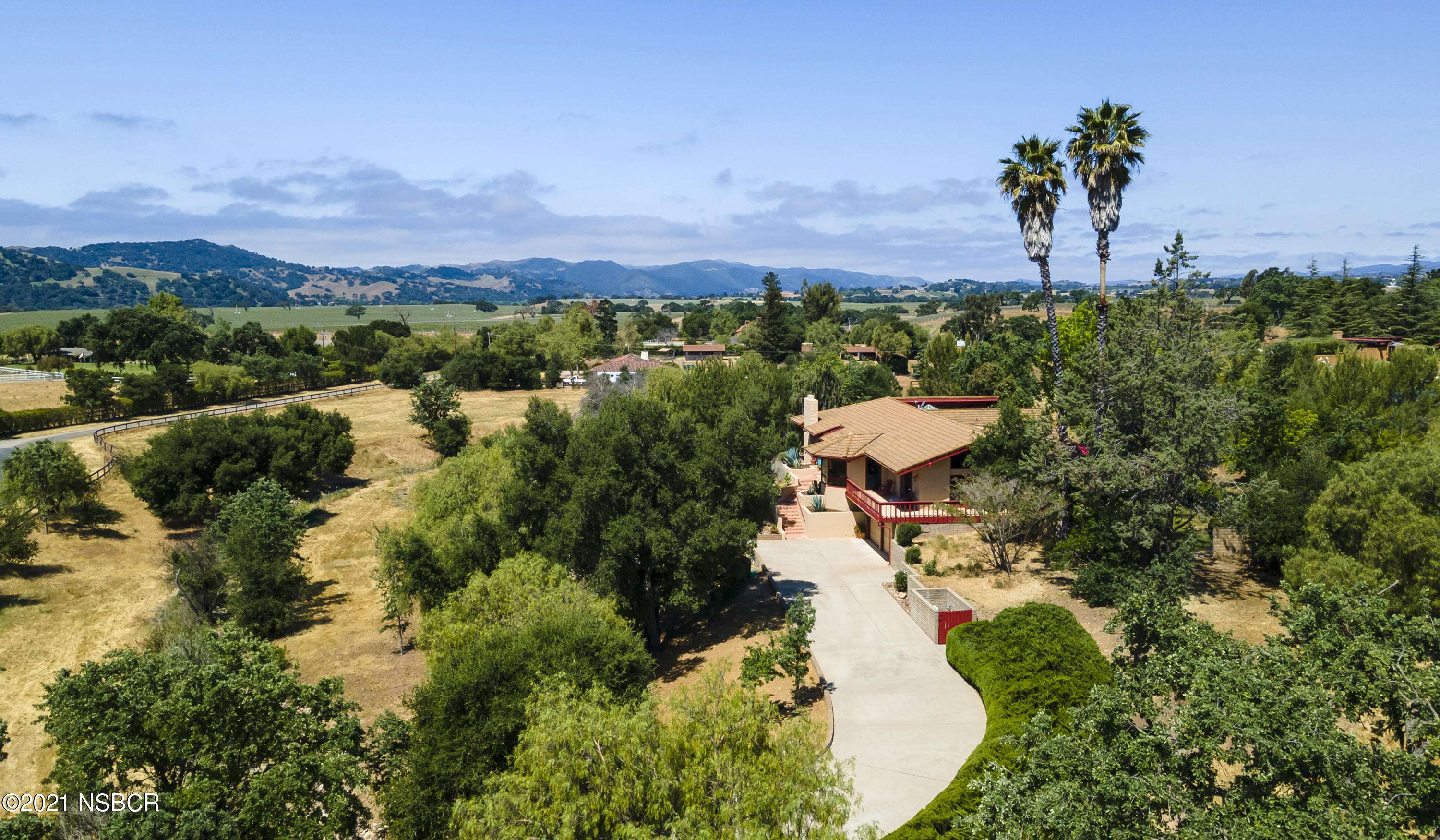 Santa Ynez, CA 93460,305 White Oak Road