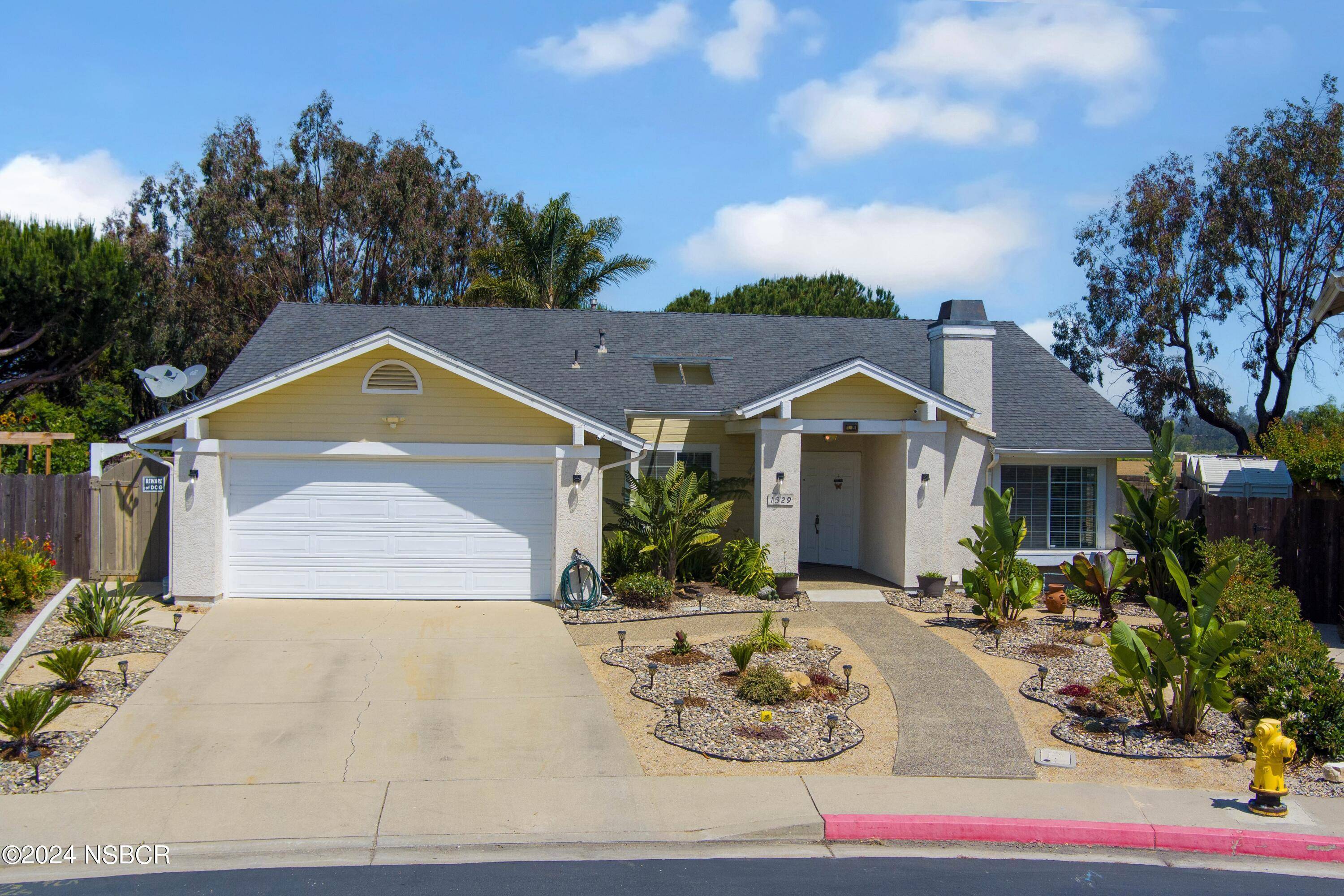 Lompoc, CA 93436,1329 Glen Ellen Court