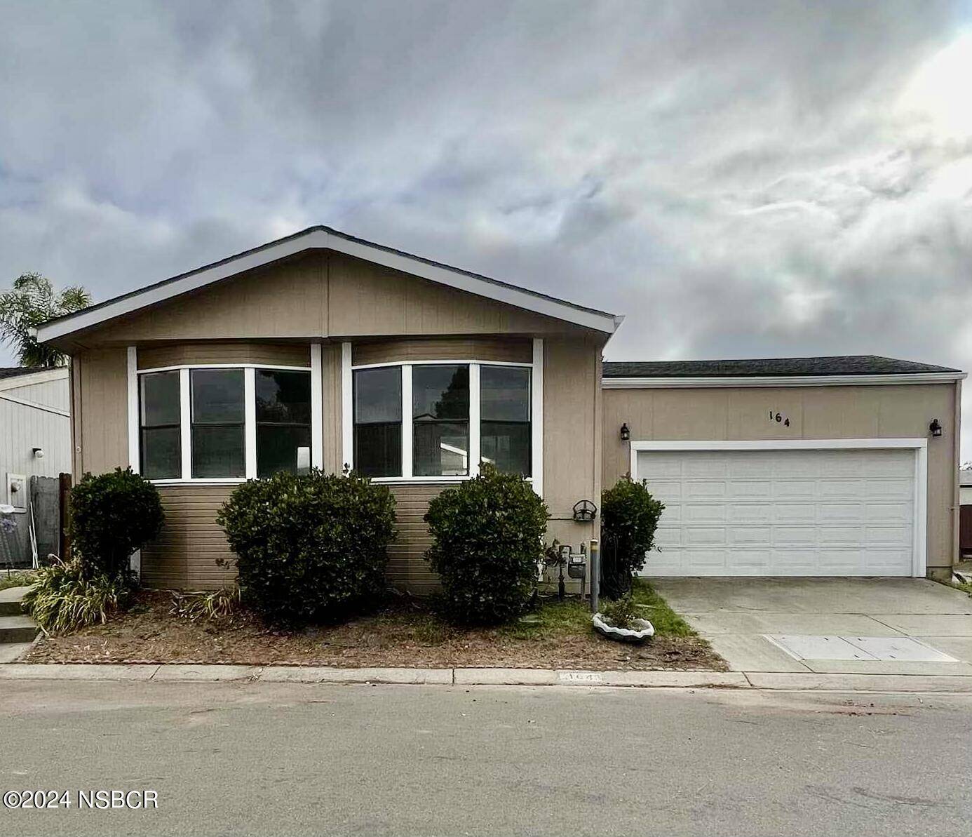 Lompoc, CA 93436,1317 N V Street #164