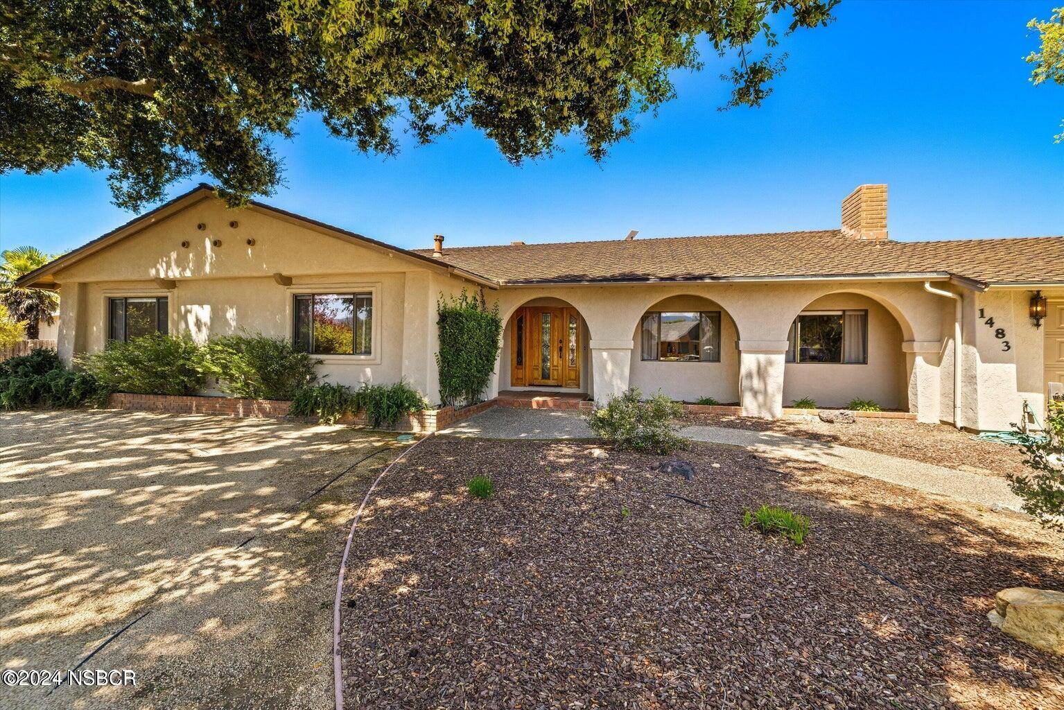 Santa Ynez, CA 93460,1483 Country Way