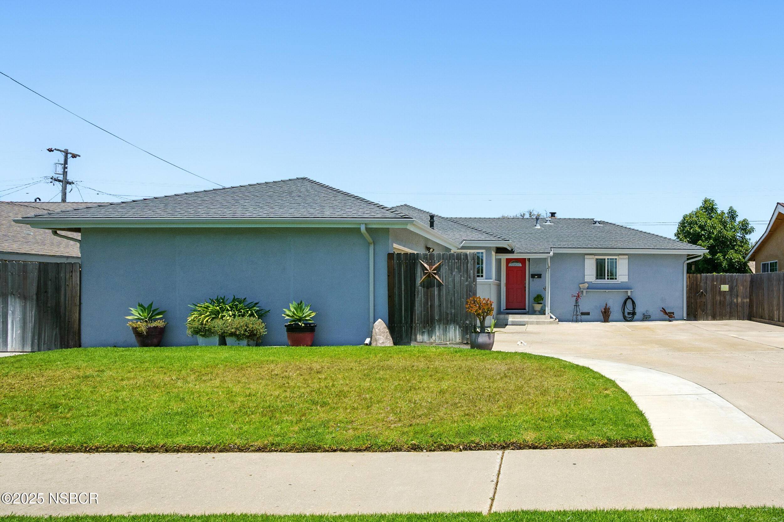 Santa Maria, CA 93454,613 E Creston Street
