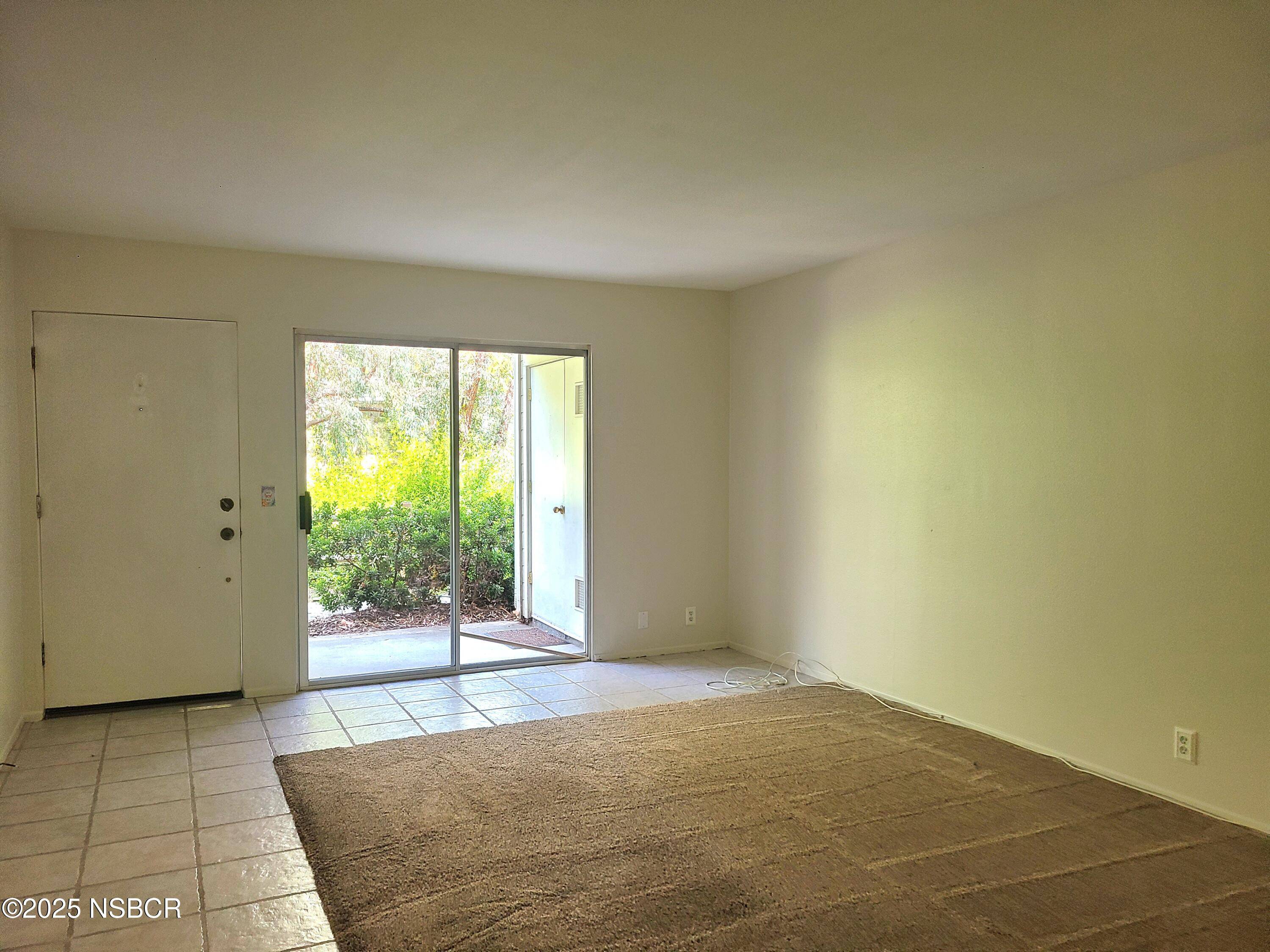 Goleta, CA 93117,7620 Hollister Avenue #111