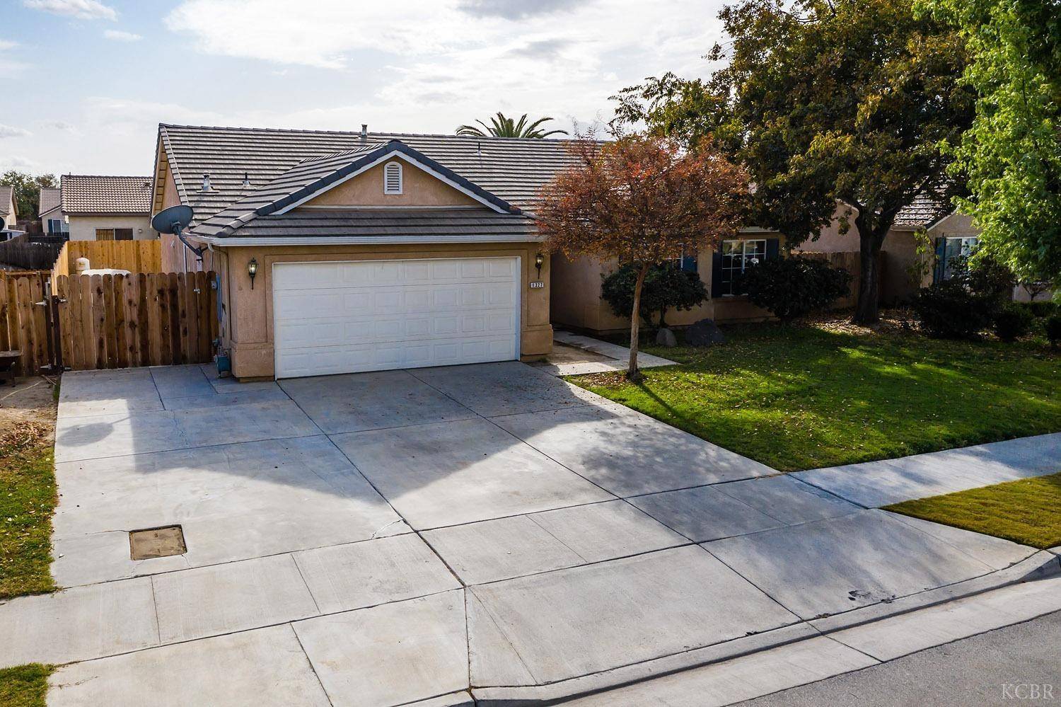 Lemoore, CA 93245,1327 Monarch Drive