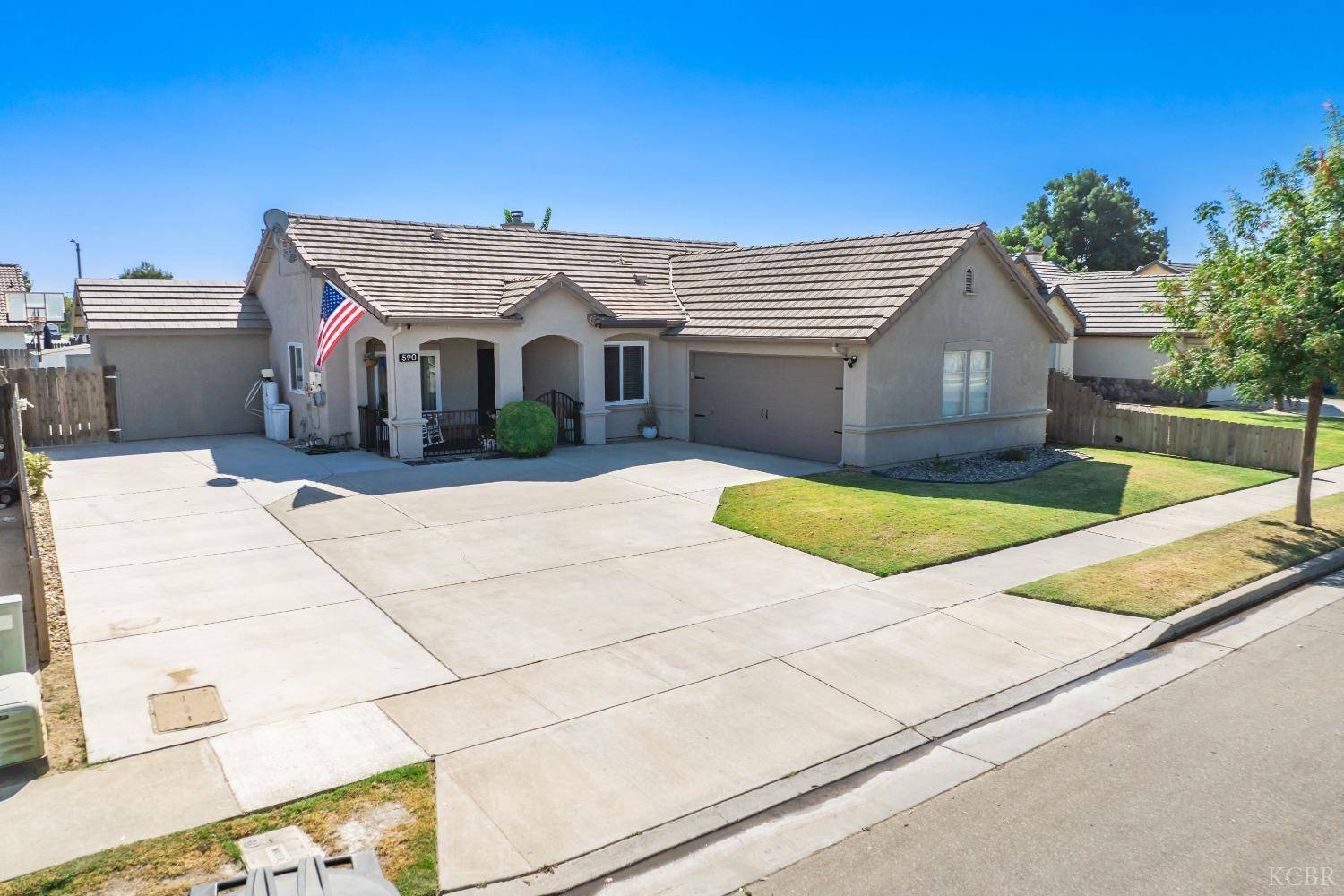 Lemoore, CA 93245,590 Hearth Way