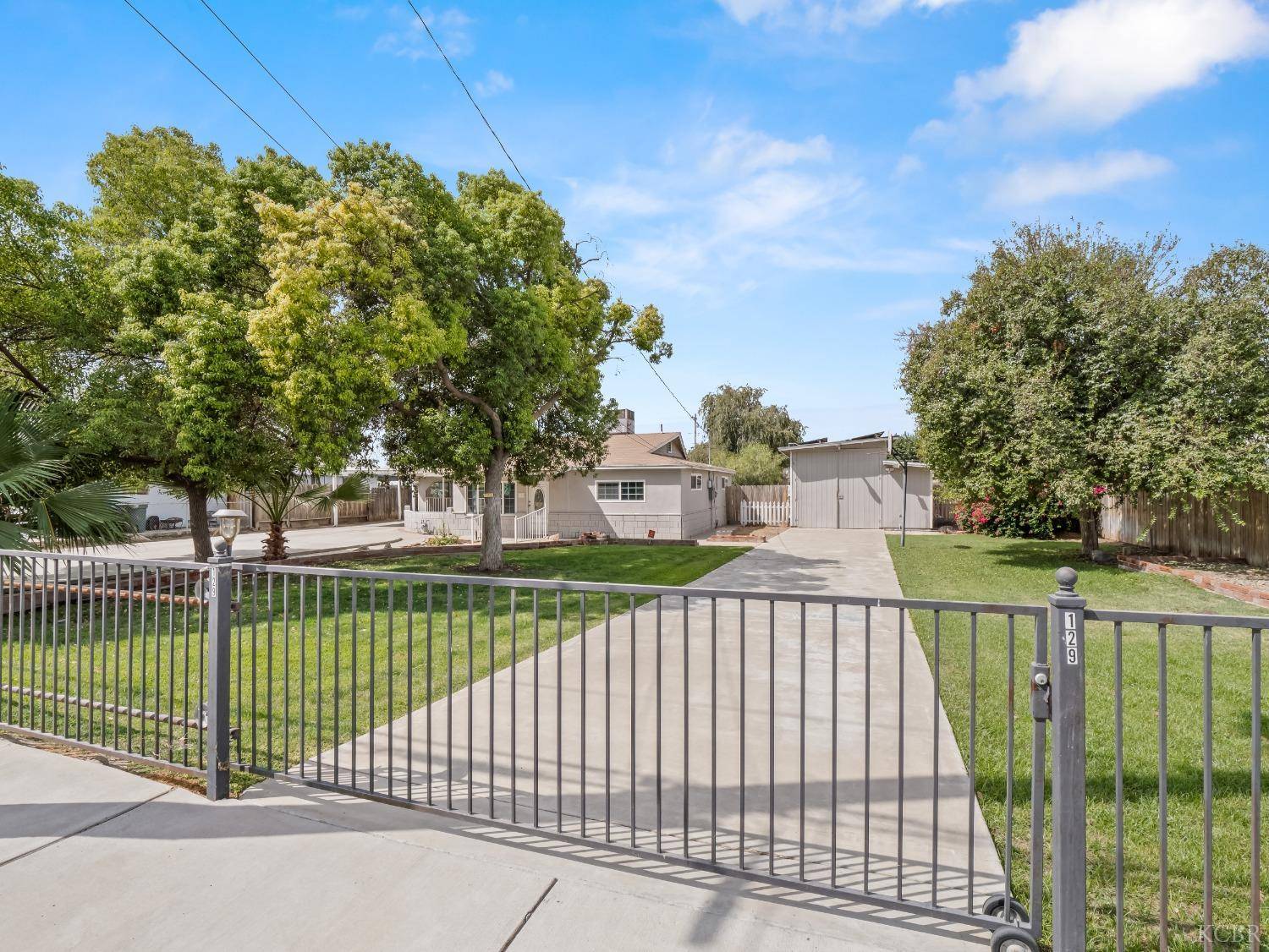 Lemoore, CA 93245,129 Locust Street