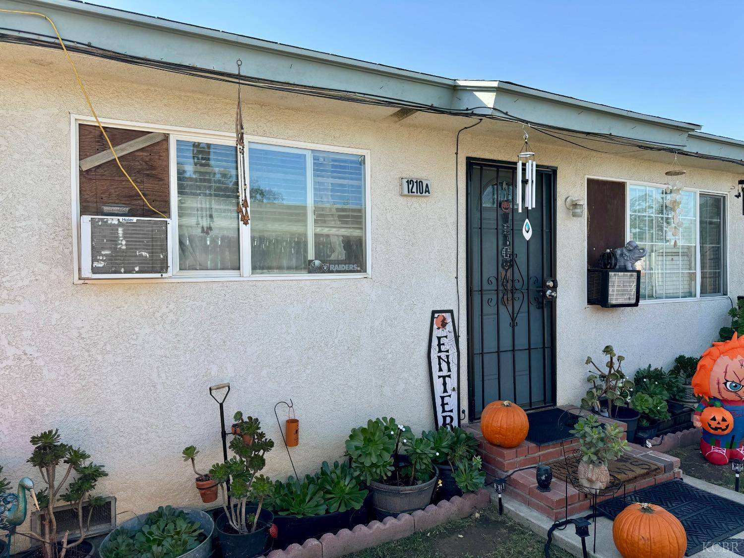 Hanford, CA 93230,1210 N Green Street