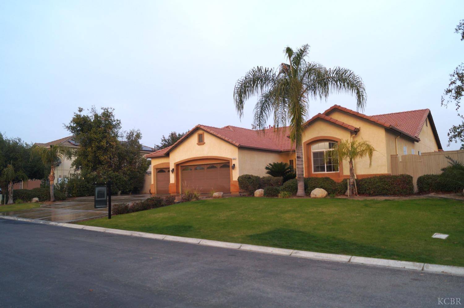 Bakersfield, CA 93306,6607 Carracci Lane