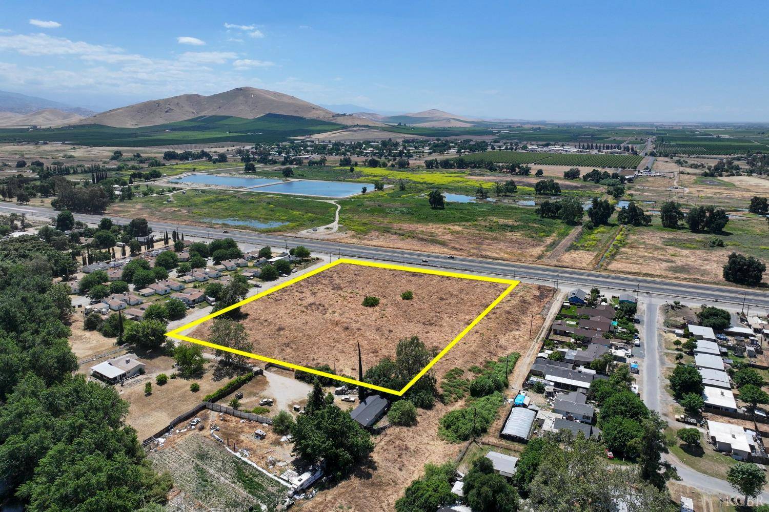 Porterville, CA 93257,0 E Poplar