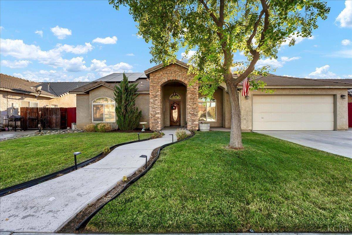 Lemoore, CA 93245,695 Crescent Lane