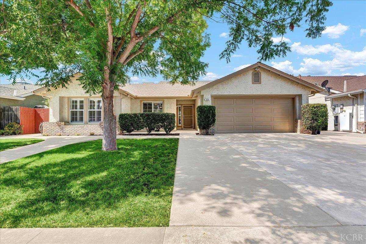 Hanford, CA 93230,429 W Windsor