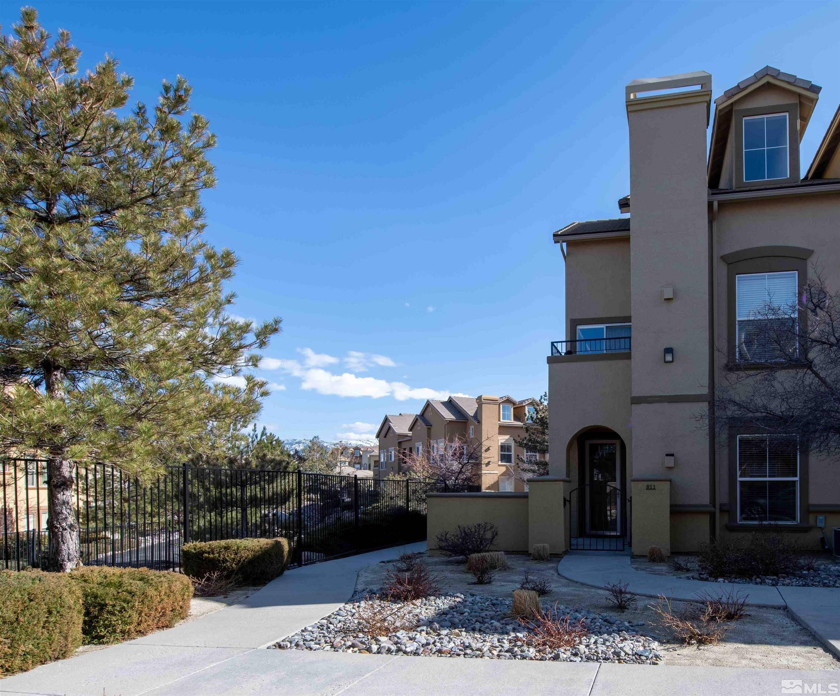 Reno, NV 89511,17000 Wedge Pkwy #811