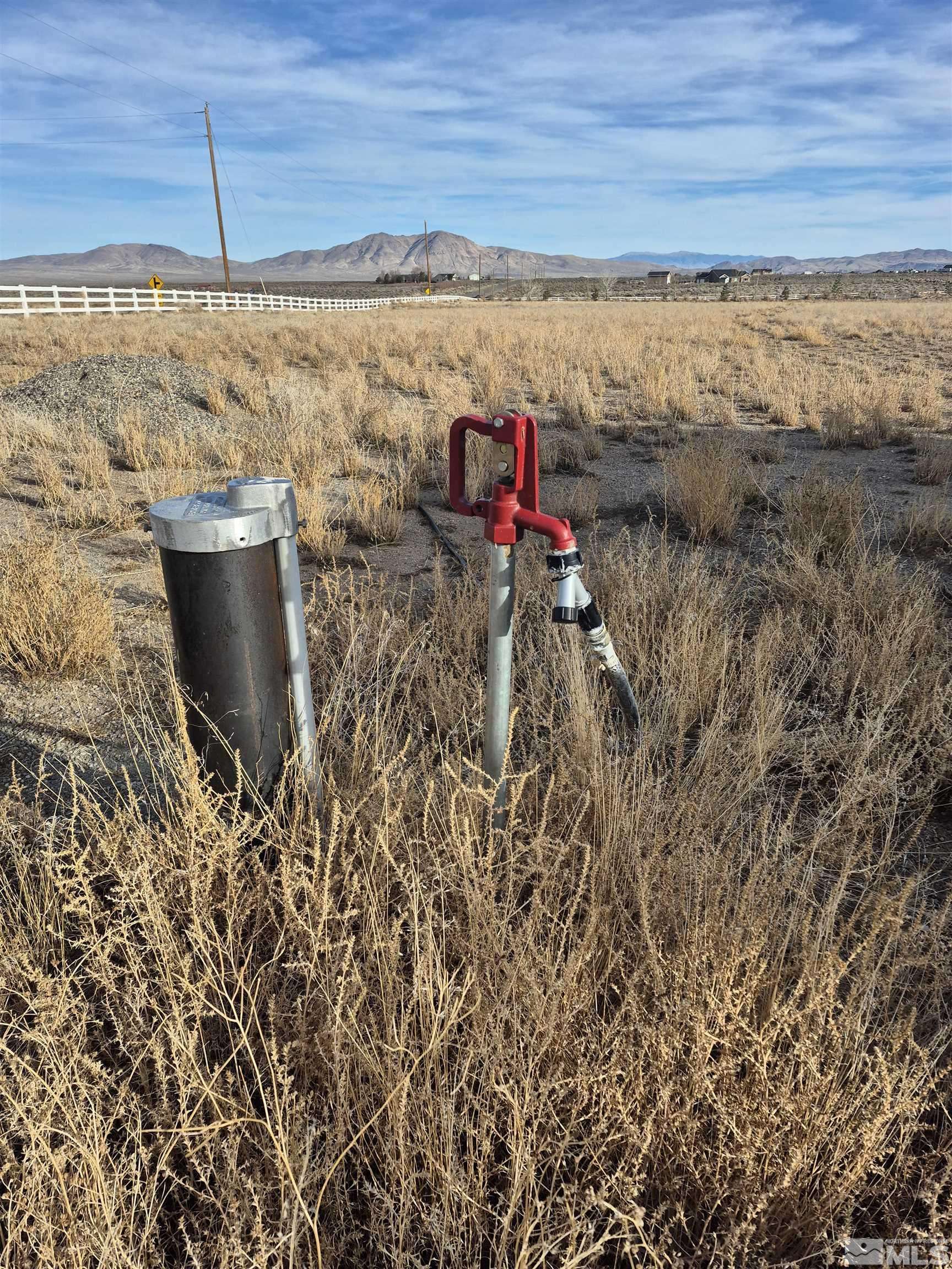 Wellington, NV 89444,9 NW HAWK VIEW