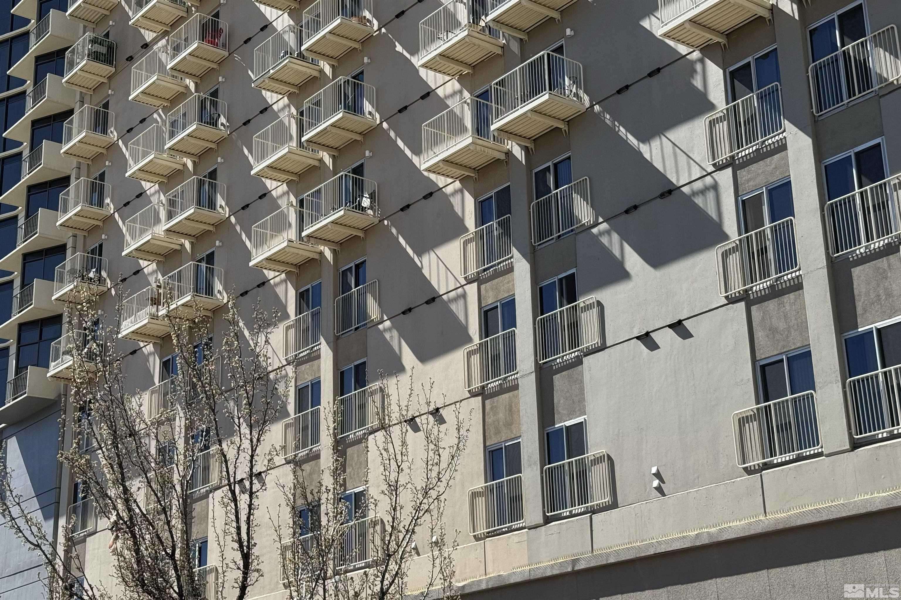 Reno, NV 89501,200 W 2nd St #304